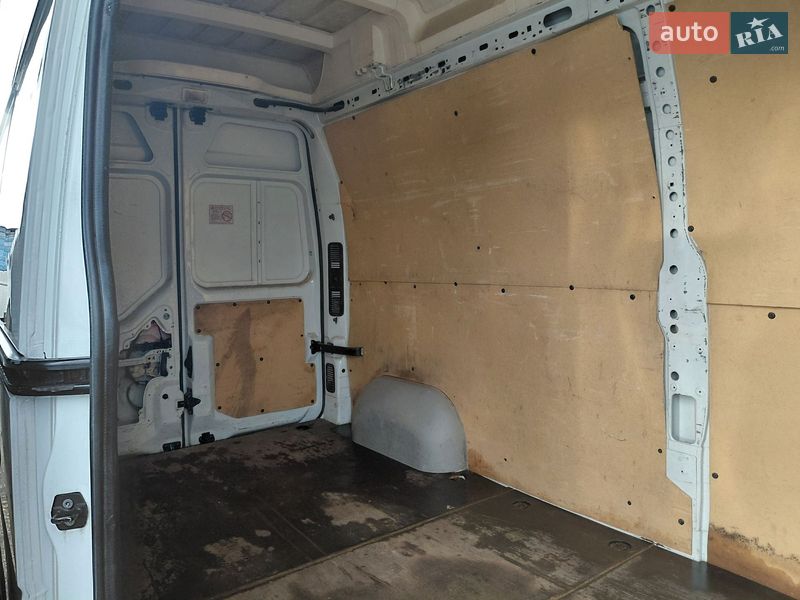 Грузовой фургон Renault Master 2016 в Ивано-Франковске