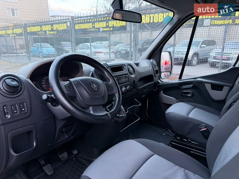 Вантажопасажирський фургон Renault Master 2016 в Запоріжжі