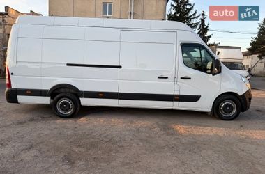 Грузовой фургон Renault Master 2017 в Мукачево