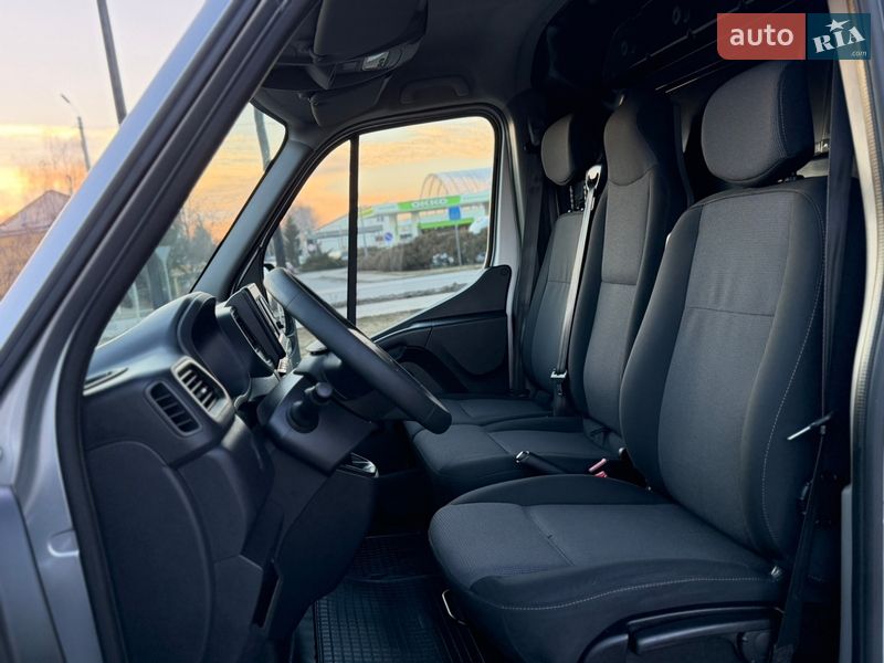 Грузовой фургон Renault Master 2021 в Дубно