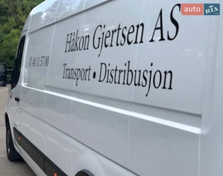 Вантажний фургон Renault Master 2016 в Львові