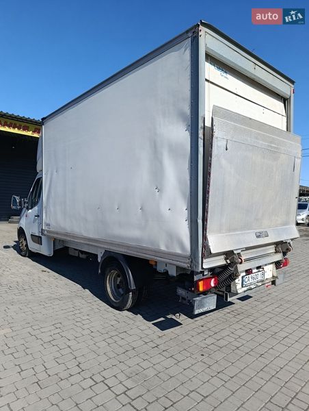 Вантажний фургон Renault Master 2016 в Звенигородці