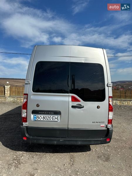 Мінівен Renault Master 2011 в Бережанах