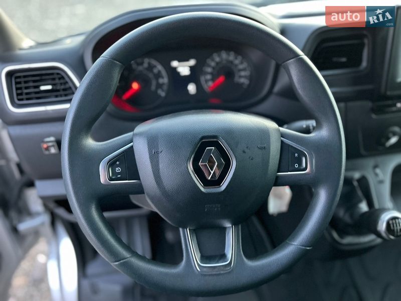 Тентованый Renault Master 2022 в Хусте