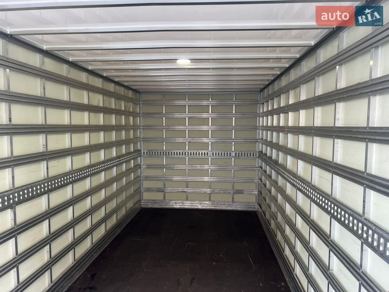 Другие грузовики Renault Master 2024 в Ровно