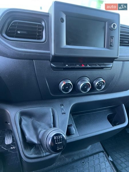 Вантажний фургон Renault Master 2021 в Луцьку