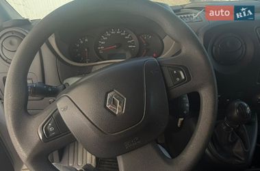 Грузовой фургон Renault Master 2015 в Львове
