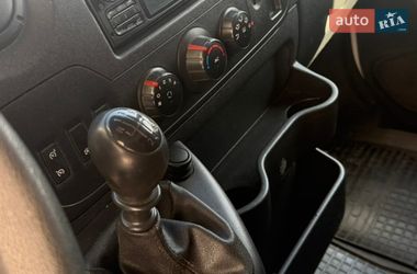 Грузовой фургон Renault Master 2015 в Львове