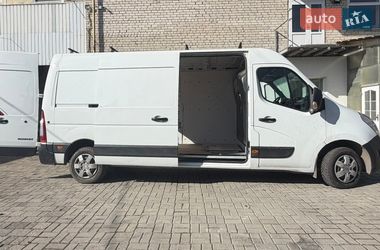 Грузовой фургон Renault Master 2015 в Львове