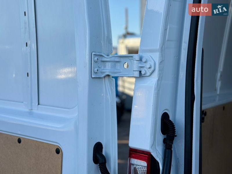 Грузовой фургон Renault Master 2021 в Киеве
