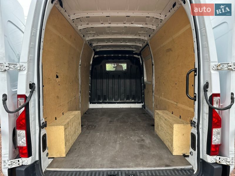 Вантажний фургон Renault Master 2021 в Рівному