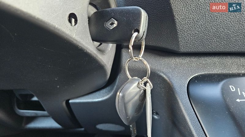 Грузовой фургон Renault Master 2021 в Радомышле