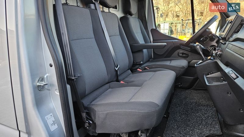 Грузовой фургон Renault Master 2021 в Радомышле