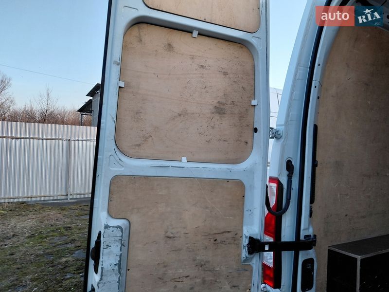 Грузовой фургон Renault Master 2016 в Ивано-Франковске