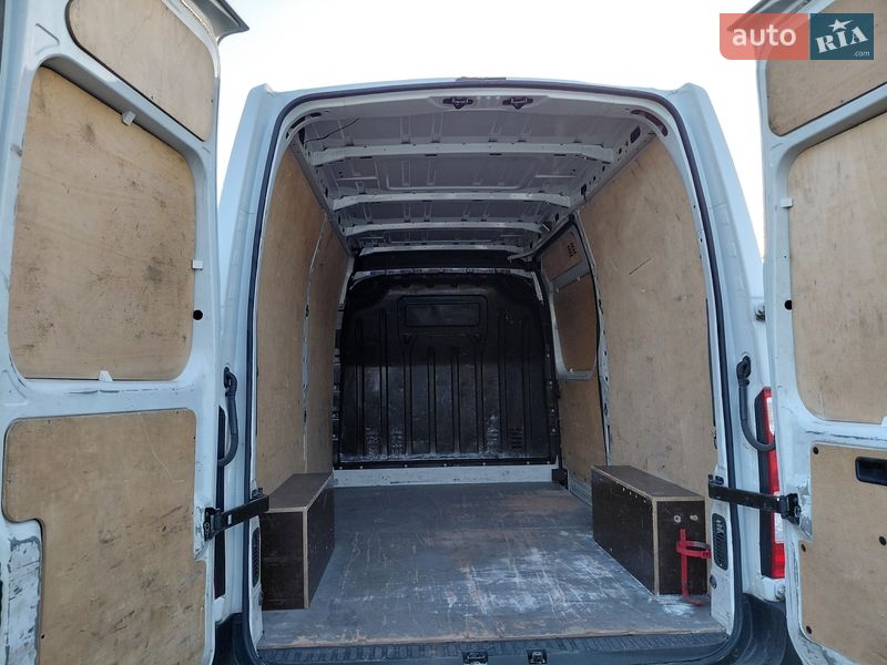 Грузовой фургон Renault Master 2016 в Ивано-Франковске