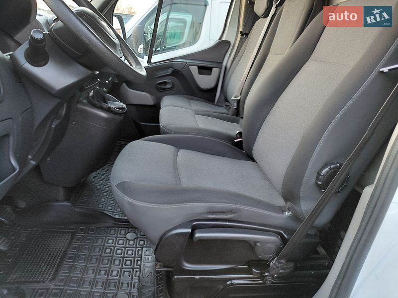 Грузовой фургон Renault Master 2016 в Ивано-Франковске