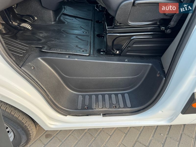 Грузовой фургон Renault Master 2019 в Дубно