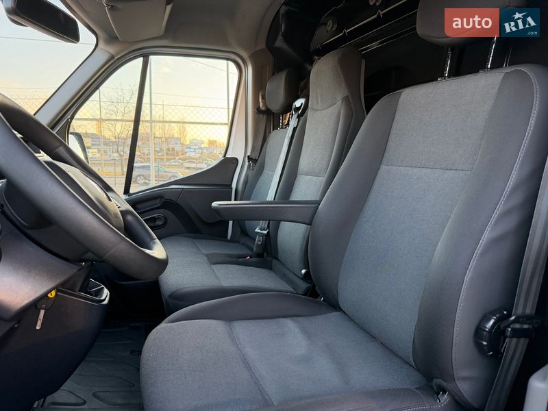 Вантажний фургон Renault Master 2022 в Києві