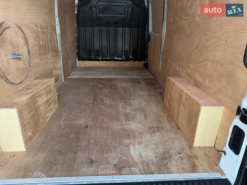 Вантажний фургон Renault Master 2023 в Дубні