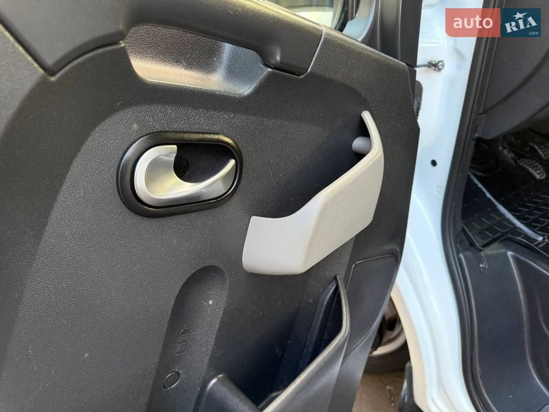 Тентований Renault Master 2018 в Дніпрі фото 46 Тентований Renault Master 2018 в Дніпрі