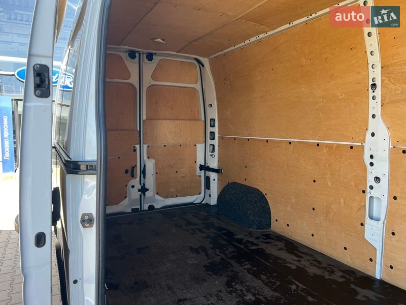 Грузовой фургон Renault Master 2023 в Черновцах