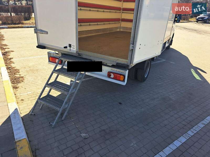 Грузовой фургон Renault Master 2022 в Киеве