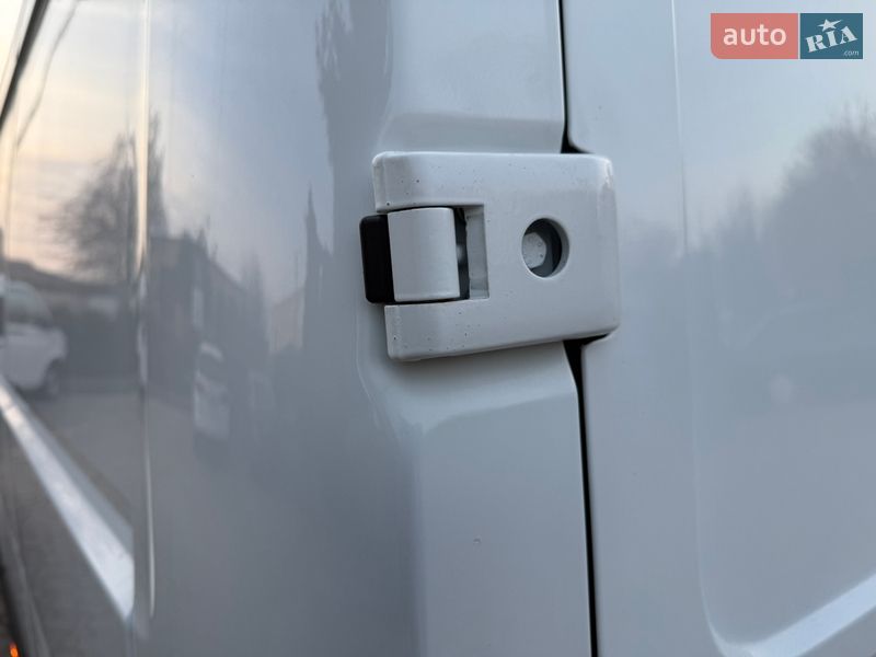 Грузовой фургон Renault Master 2017 в Дубно