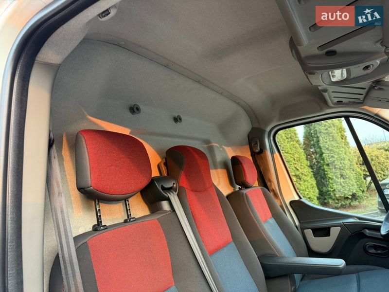 Грузовой фургон Renault Master 2017 в Дубно