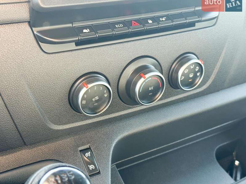 Микроавтобус грузовой (до 3,5т) Renault Master 2022 в Киеве