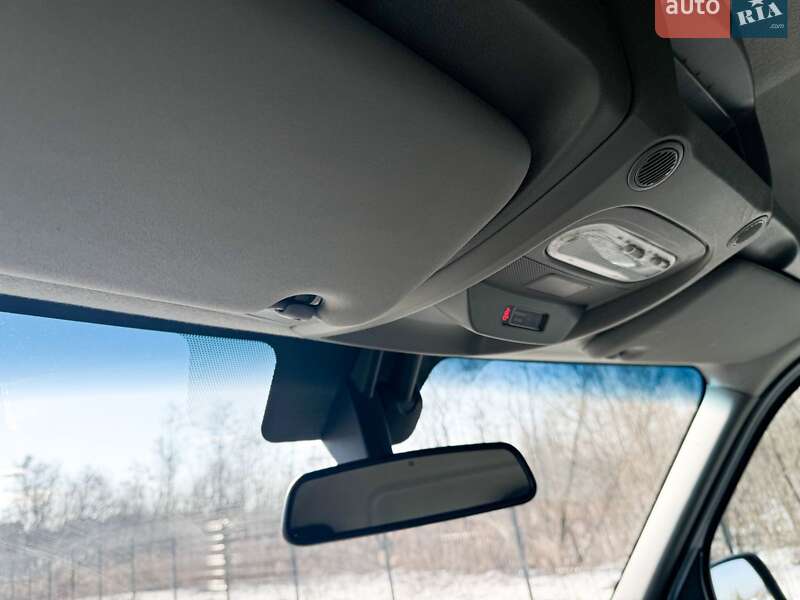 Микроавтобус грузовой (до 3,5т) Renault Master 2022 в Киеве