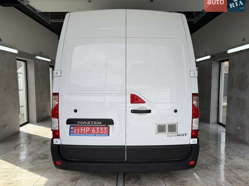 Вантажний фургон Renault Master 2020 в Полтаві