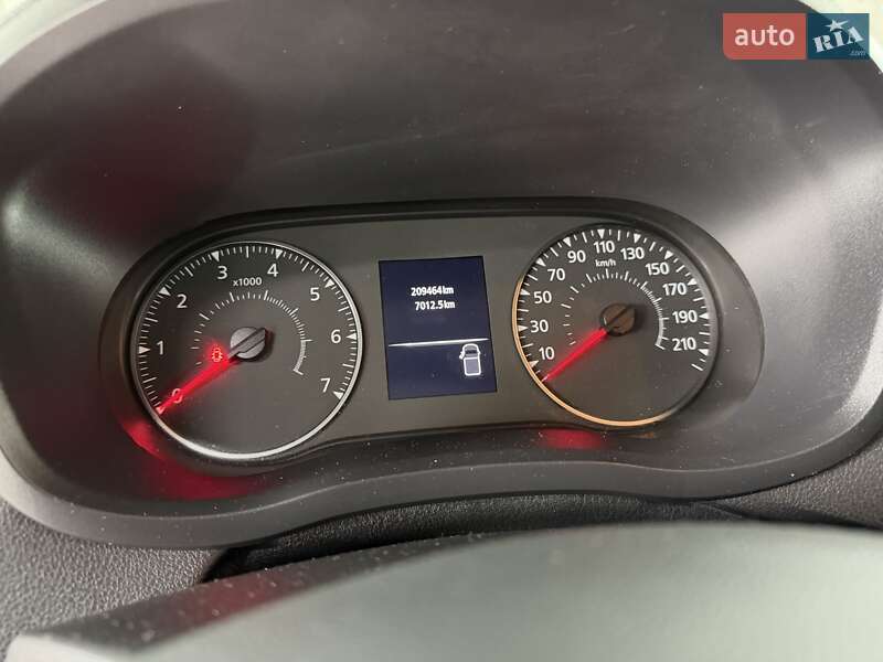 Вантажний фургон Renault Master 2020 в Полтаві