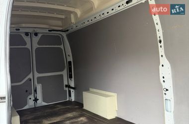 Вантажний фургон Renault Master 2022 в Рівному