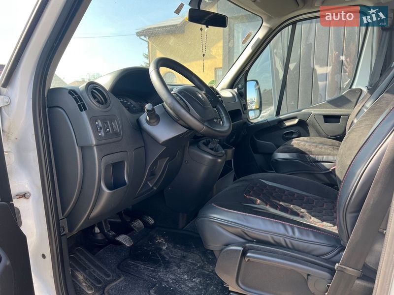 Евакуатор Renault Master 2019 в Львові