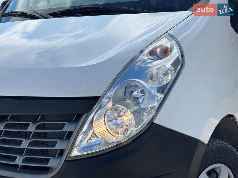 Грузовой фургон Renault Master 2017 в Львове