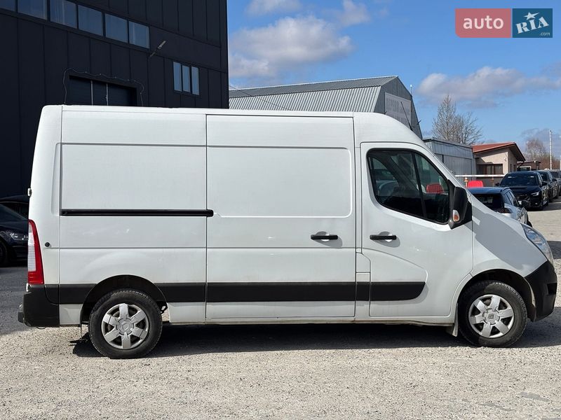 Грузовой фургон Renault Master 2017 в Львове