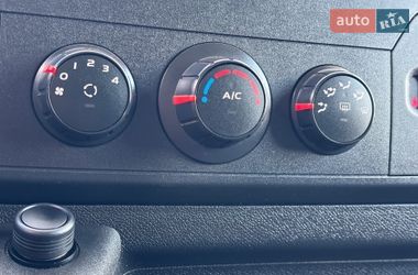 Грузовой фургон Renault Master 2017 в Львове