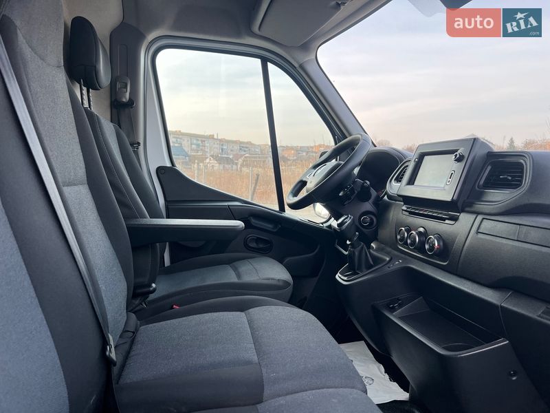 Грузовой фургон Renault Master 2021 в Дубно