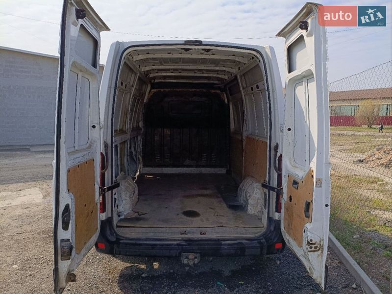 Грузовой фургон Renault Master 2018 в Мукачево