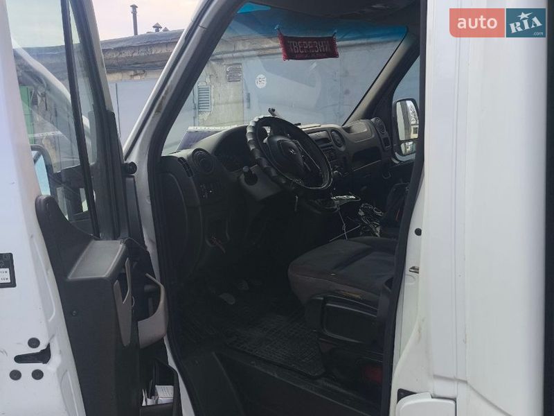 Тентованый Renault Master 2016 в Киеве