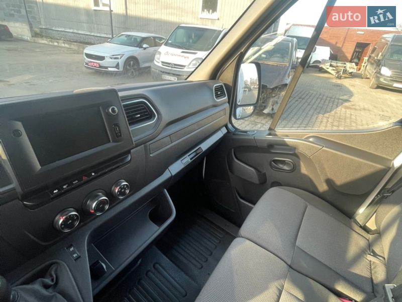 Грузовой фургон Renault Master 2022 в Луцке