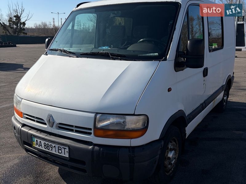 Грузопассажирский фургон Renault Master 2000 в Киеве
