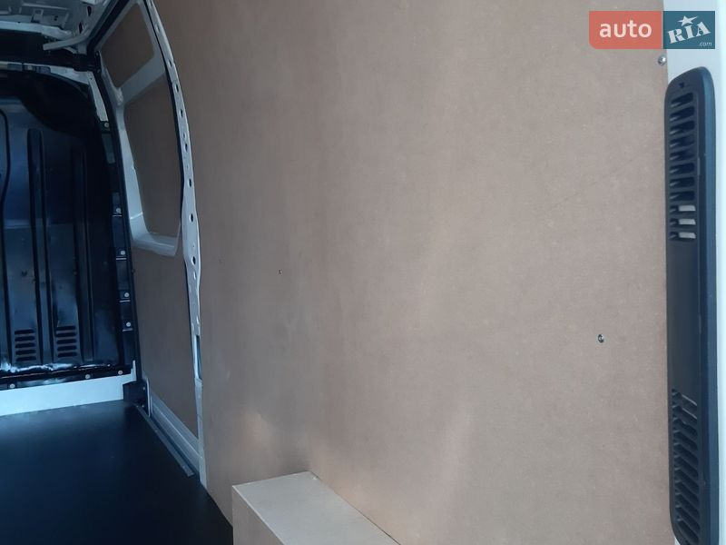 Грузовой фургон Renault Master 2018 в Полтаве