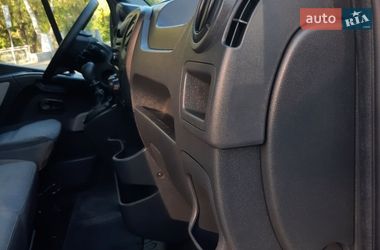 Вантажний фургон Renault Master 2018 в Полтаві