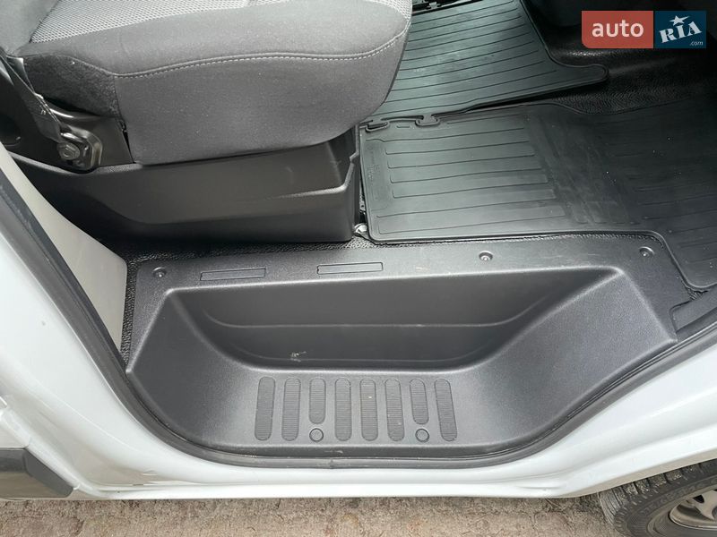 Вантажний фургон Renault Master 2021 в Києві фото 31 Вантажний фургон Renault Master 2021 в Києві