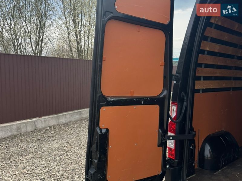 Грузовой фургон Renault Master 2019 в Львове