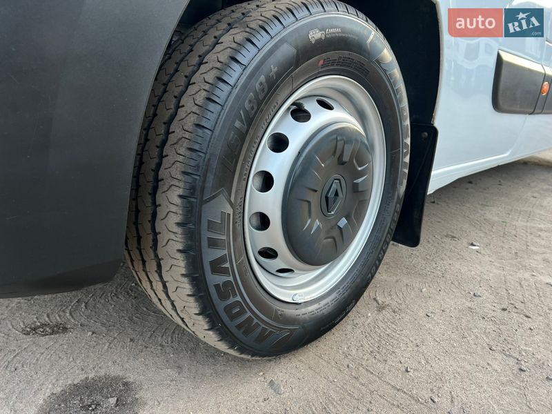 Вантажний фургон Renault Master 2021 в Радивиліві
