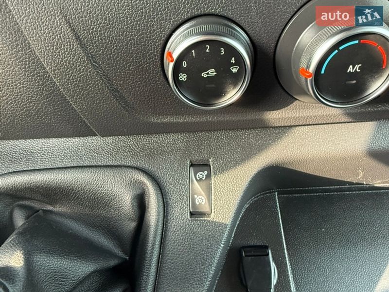 Грузовой фургон Renault Master 2022 в Киеве