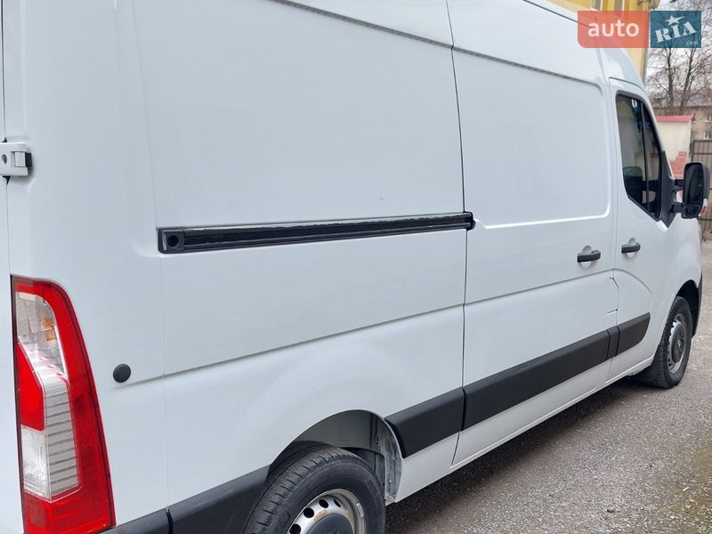 Микроавтобус грузовой (до 3,5т) Renault Master 2020 в Рогатине