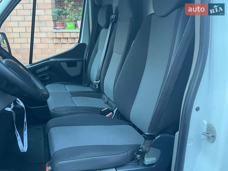 Грузовой фургон Renault Master 2017 в Ковеле